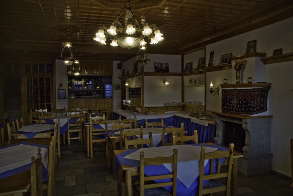 Asteri Metsovou Hotel Екстериор снимка